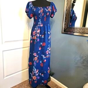 Monteau Navy Floral Dress